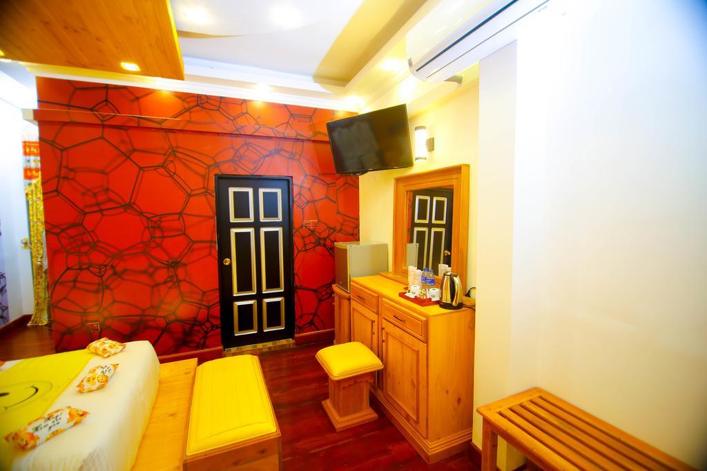 Hotel White House Anuradhapura Exterior foto