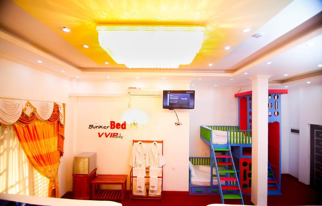 Hotel White House Anuradhapura Exterior foto