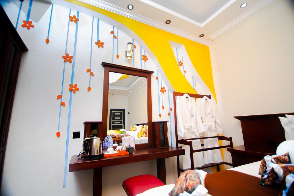 Hotel White House Anuradhapura Exterior foto